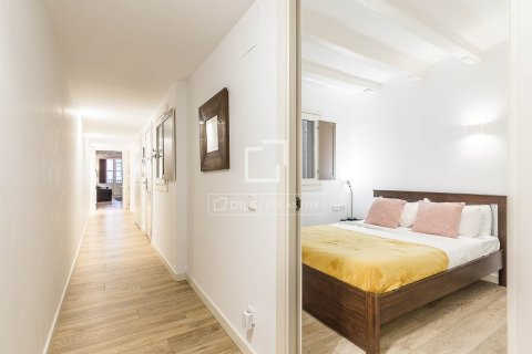 2 bedrooms apartment for sale in Barcelona, Catalonia, Spain № 3912 - photo 18