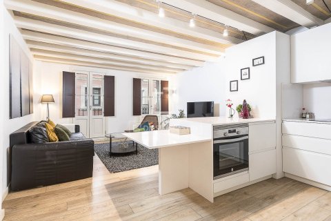 2 bedrooms apartment for sale in Barcelona, Catalonia, Spain № 3912 - photo 7