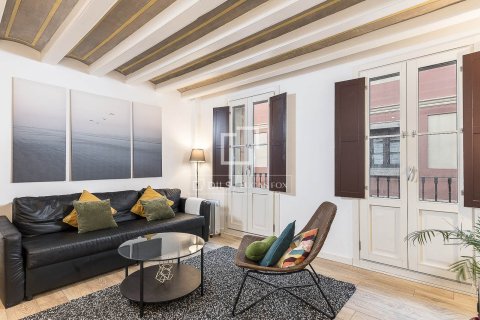 2 bedrooms apartment for sale in Barcelona, Catalonia, Spain № 3912 - photo 2