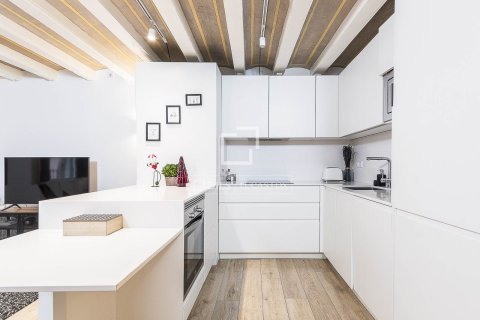 2 bedrooms apartment for sale in Barcelona, Catalonia, Spain № 3912 - photo 9