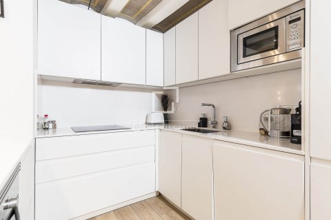 2 bedrooms apartment for sale in Barcelona, Catalonia, Spain № 3912 - photo 10