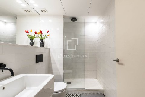 2 bedrooms apartment for sale in Barcelona, Catalonia, Spain № 3912 - photo 16