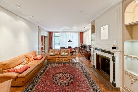 Apartamento de 5 dormitorios en venta en Barcelona, Cataluña, Spain № 7710 - foto 21