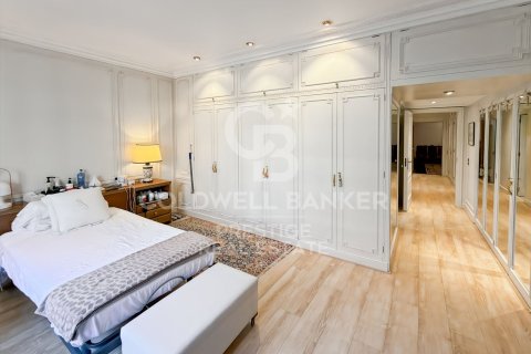 Apartamento de 5 dormitorios en venta en Barcelona, Cataluña, Spain № 7710 - foto 12