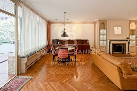 Apartamento de 5 dormitorios en venta en Barcelona, Cataluña, Spain № 7710 - foto 17