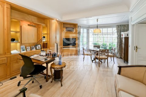 Apartamento de 5 dormitorios en venta en Barcelona, Cataluña, Spain № 7710 - foto 14