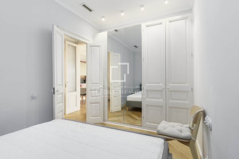 Apartamento de 2 dormitorios en venta en Barcelona, Cataluña, Spain № 4035 - foto 13