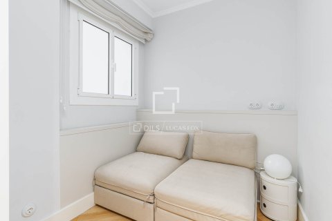 Apartamento de 2 dormitorios en venta en Barcelona, Cataluña, Spain № 4035 - foto 21