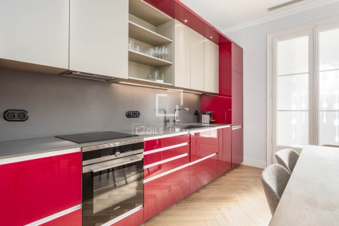 Apartamento de 2 dormitorios en venta en Barcelona, Cataluña, Spain № 4035 - foto 9