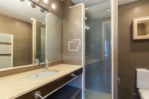 3 bedrooms apartment for sale in Sant Just Desvern, Barcelona, Catalonia, Spain № 4038 - photo 23