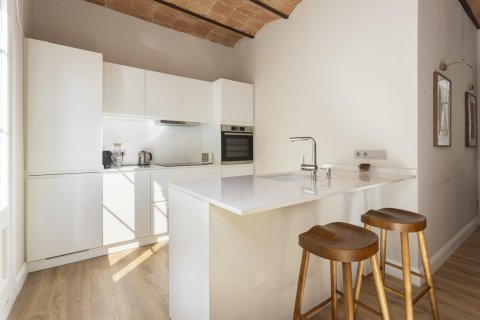 Apartamento de 2 dormitorios en venta en Barcelona, Cataluña, Spain № 1798 - foto 8
