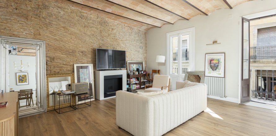 Apartamento de 2 dormitorios en venta en Barcelona, Cataluña, Spain № 1798
