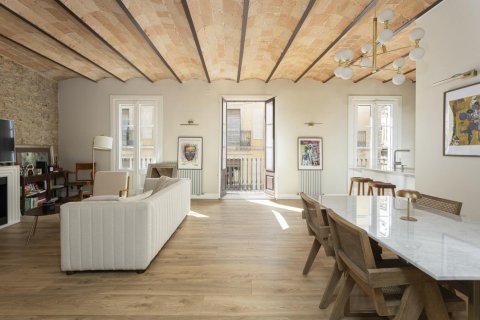 Apartamento de 2 dormitorios en venta en Barcelona, Cataluña, Spain № 1798 - foto 3