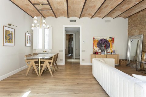 Apartamento de 2 dormitorios en venta en Barcelona, Cataluña, Spain № 1798 - foto 9