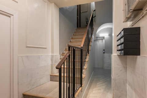 Купить квартиру в Барселона, Испания с 3 спальни, 172м², № 1799 - фото 21