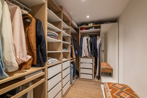 Купить квартиру в Барселона, Испания с 3 спальни, 172м², № 1799 - фото 9