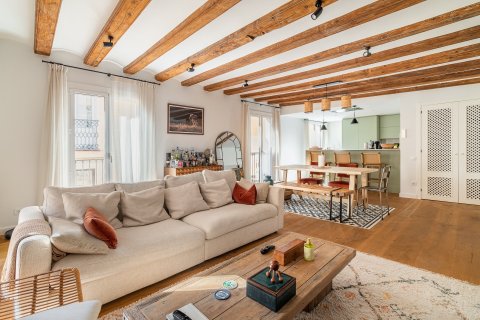 Купить квартиру в Барселона, Испания с 3 спальни, 172м², № 1799 - фото 2