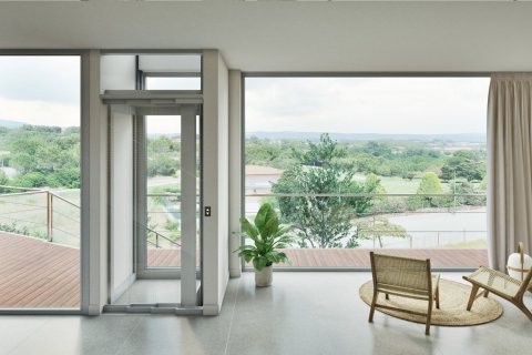 Villa de 4 dormitorios en venta en Barcelona, Cataluña, Spain № 1801 - foto 12