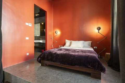 Apartamento de 2 dormitorios en venta en Barcelona, Cataluña, Spain № 1795 - foto 13