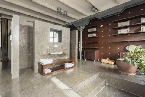 Apartamento de 2 dormitorios en venta en Barcelona, Cataluña, Spain № 1795 - foto 18