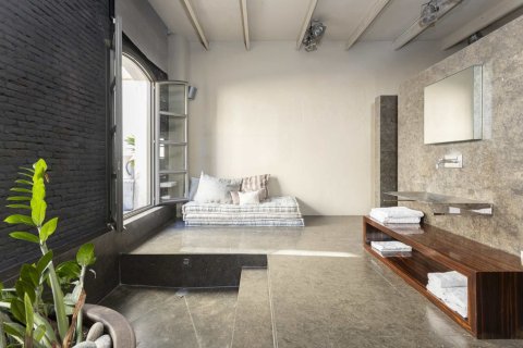 Apartamento de 2 dormitorios en venta en Barcelona, Cataluña, Spain № 1795 - foto 8
