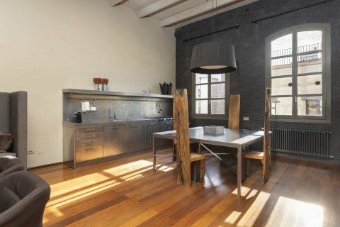 Apartamento de 2 dormitorios en venta en Barcelona, Cataluña, Spain № 1795 - foto 9
