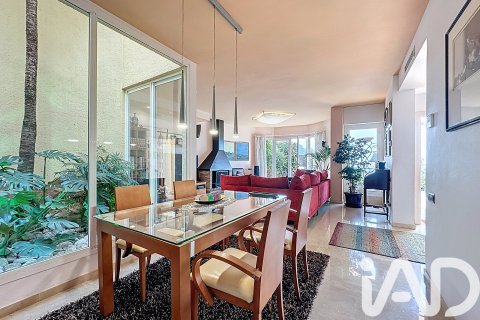 Купить таунхаус в Ситжес, Испания с 4 спальни, 216м², № 7448 - фото 19