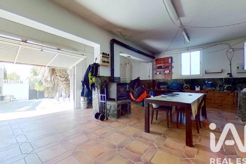 5 bedrooms house for sale in El Vendrell, Tarragona, Catalonia, Spain № 7451 - photo 6