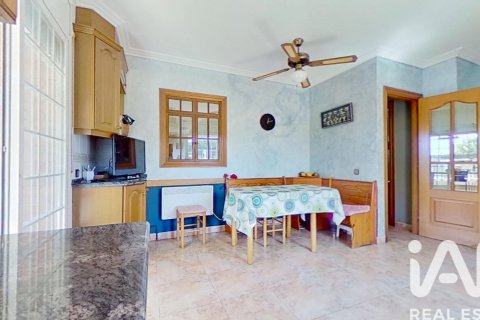 5 bedrooms house for sale in El Vendrell, Tarragona, Catalonia, Spain № 7451 - photo 22