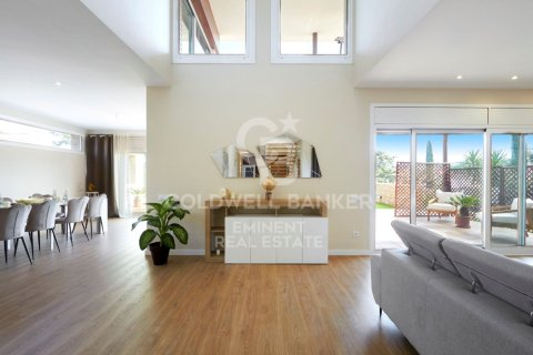Сasa de 6 dormitorios en venta en Sant Cugat del Vallès, Barcelona, Cataluña, Spain № 5760 - foto 16