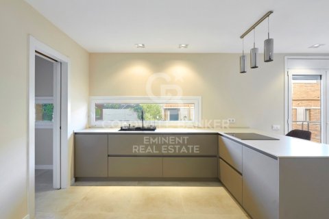 Сasa de 6 dormitorios en venta en Sant Cugat del Vallès, Barcelona, Cataluña, Spain № 5760 - foto 19