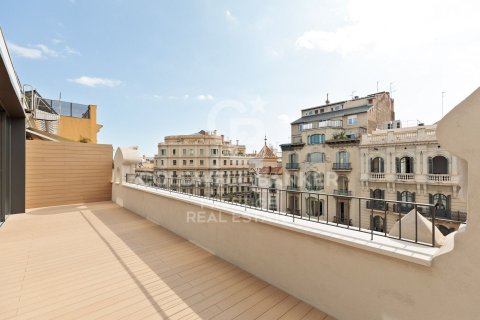 Ático de 3 dormitorios en venta en Barcelona, Cataluña, Spain № 5762