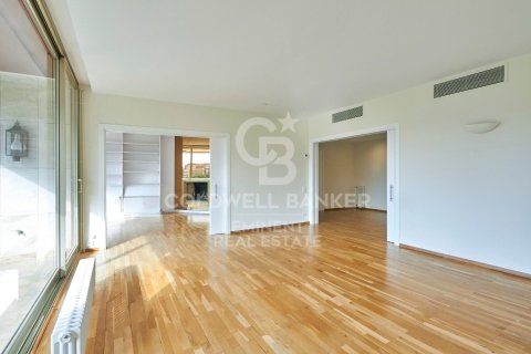 5 bedrooms apartment for rent in Barcelona, Catalonia, Spain № 6104 - photo 8
