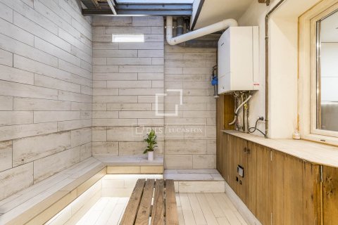 Купить квартиру в Барселона, Испания с 4 спальни, 123м², № 6607 - фото 16