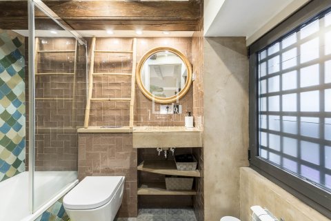 Купить квартиру в Барселона, Испания с 4 спальни, 123м², № 6607 - фото 23
