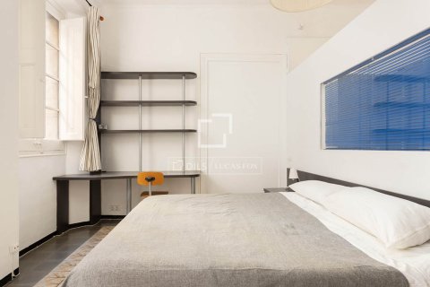 Apartamento de 5 dormitorios en venta en Barcelona, Cataluña, Spain № 6609 - foto 28