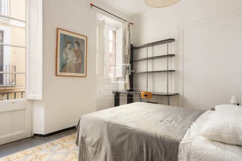 Apartamento de 5 dormitorios en venta en Barcelona, Cataluña, Spain № 6609 - foto 27