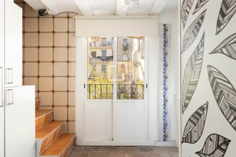 Apartamento de 5 dormitorios en venta en Barcelona, Cataluña, Spain № 6609 - foto 18