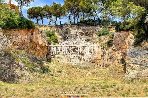 Parcela de 1217 m² en venta en Santa Cristina, Gerona, Cataluña, Spain № 1016 - foto 7