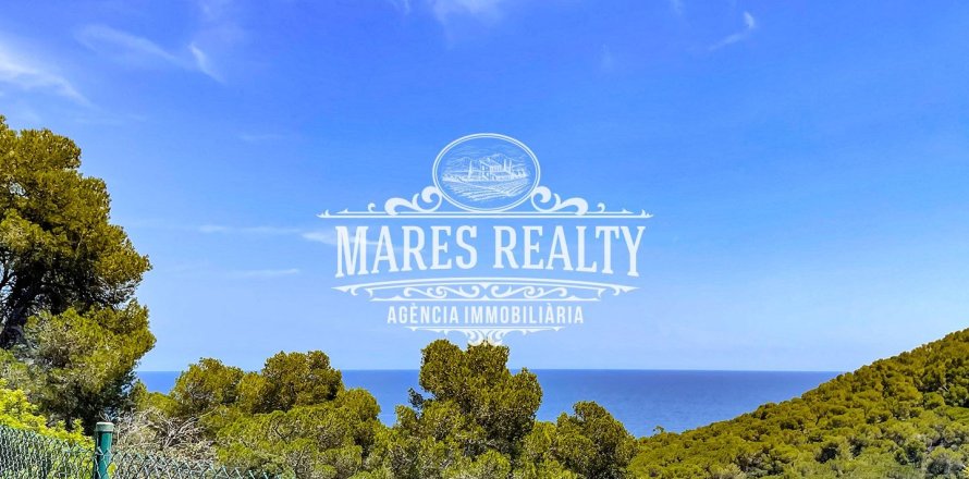 Parcela de 1217 m² en venta en Santa Cristina, Gerona, Cataluña, Spain № 1016