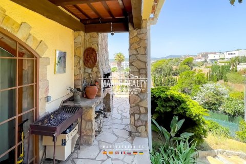 Villa de 5 dormitorios en venta en Lloret de Mar, Gerona, Cataluña, Spain № 1017 - foto 5