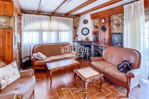 Villa de 5 dormitorios en venta en Lloret de Mar, Gerona, Cataluña, Spain № 1017 - foto 8
