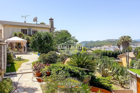 Villa de 5 dormitorios en venta en Lloret de Mar, Gerona, Cataluña, Spain № 1017 - foto 6