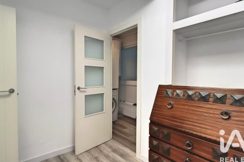 Apartamento de 4 dormitorios en venta en Vilanova i la Geltrú, Barcelona, Cataluña, Spain № 7423 - foto 9
