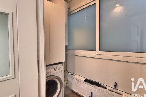 Apartamento de 4 dormitorios en venta en Vilanova i la Geltrú, Barcelona, Cataluña, Spain № 7423 - foto 8