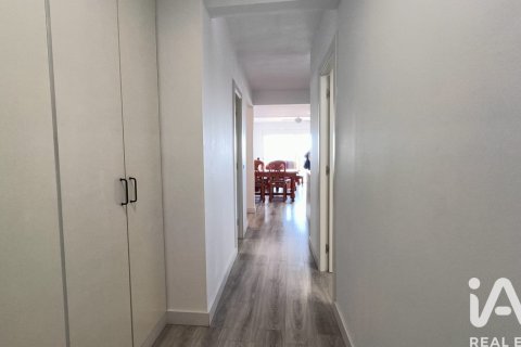 Apartamento de 4 dormitorios en venta en Vilanova i la Geltrú, Barcelona, Cataluña, Spain № 7423 - foto 7