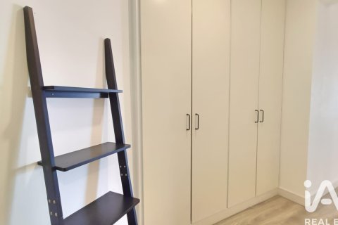 Apartamento de 4 dormitorios en venta en Vilanova i la Geltrú, Barcelona, Cataluña, Spain № 7423 - foto 6