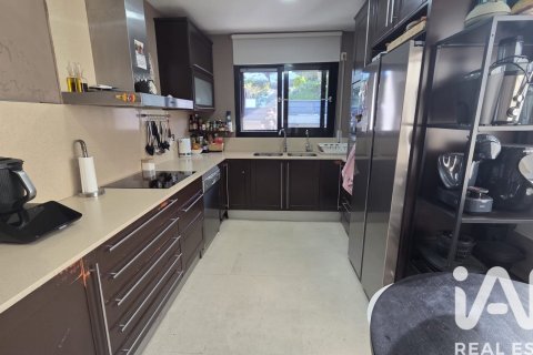 Apartamento de 4 dormitorios en venta en Calafell, Tarragona, Cataluña, Spain № 7420 - foto 10