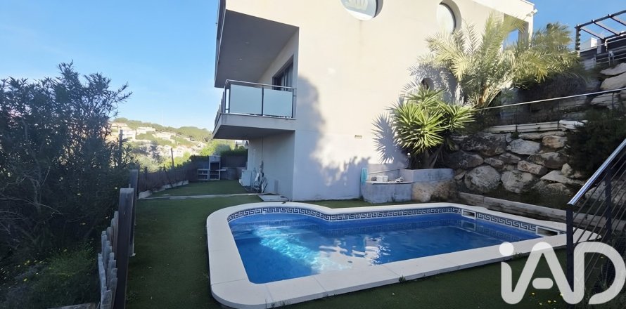 Apartamento de 4 dormitorios en venta en Calafell, Tarragona, Cataluña, Spain № 7420