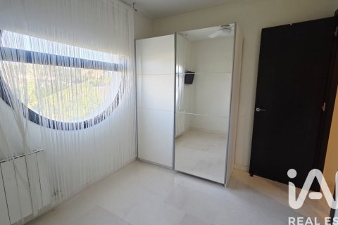 Apartamento de 4 dormitorios en venta en Calafell, Tarragona, Cataluña, Spain № 7420 - foto 22
